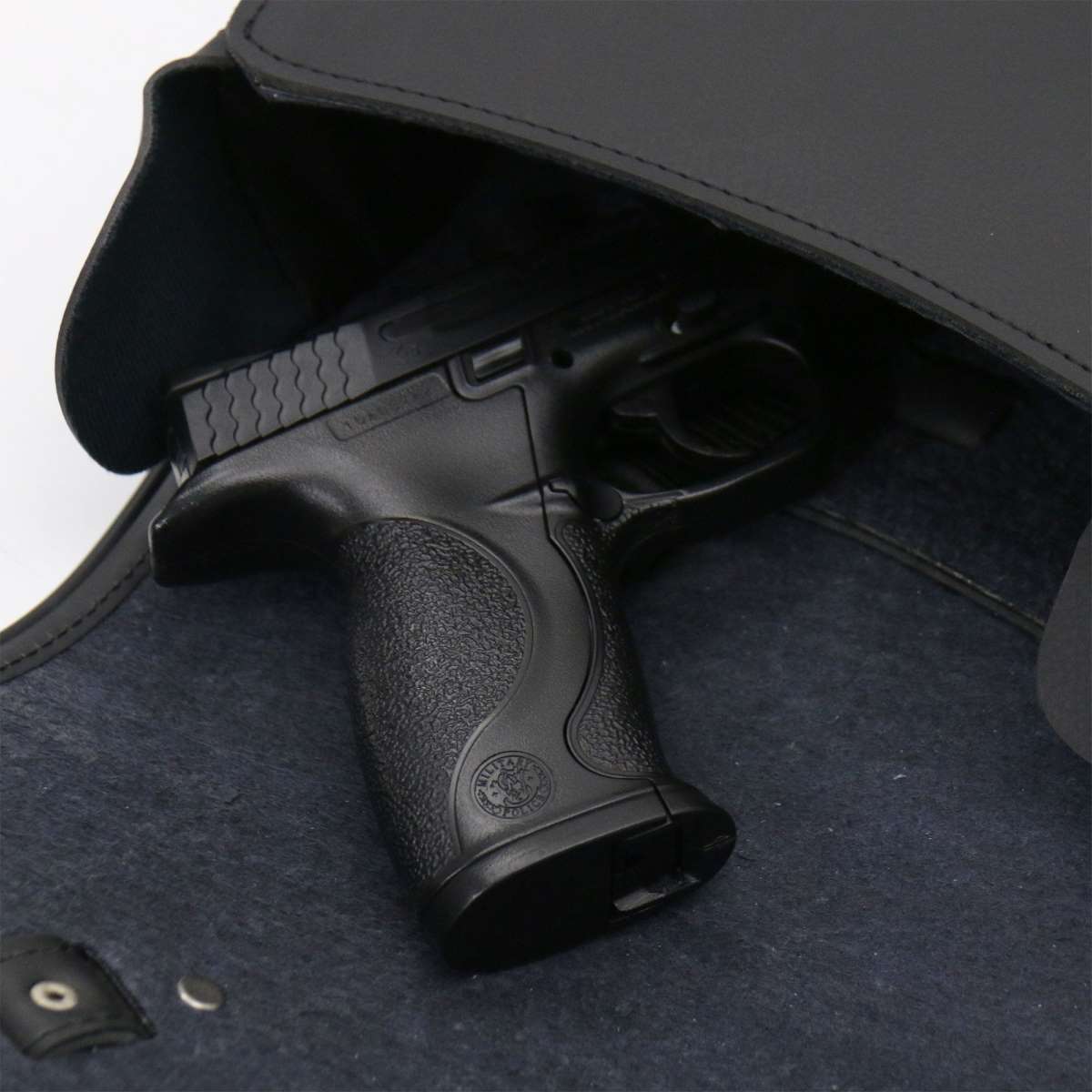 Hot Leathers Saddlebags Swing Arm Buffalo Left SDF1003