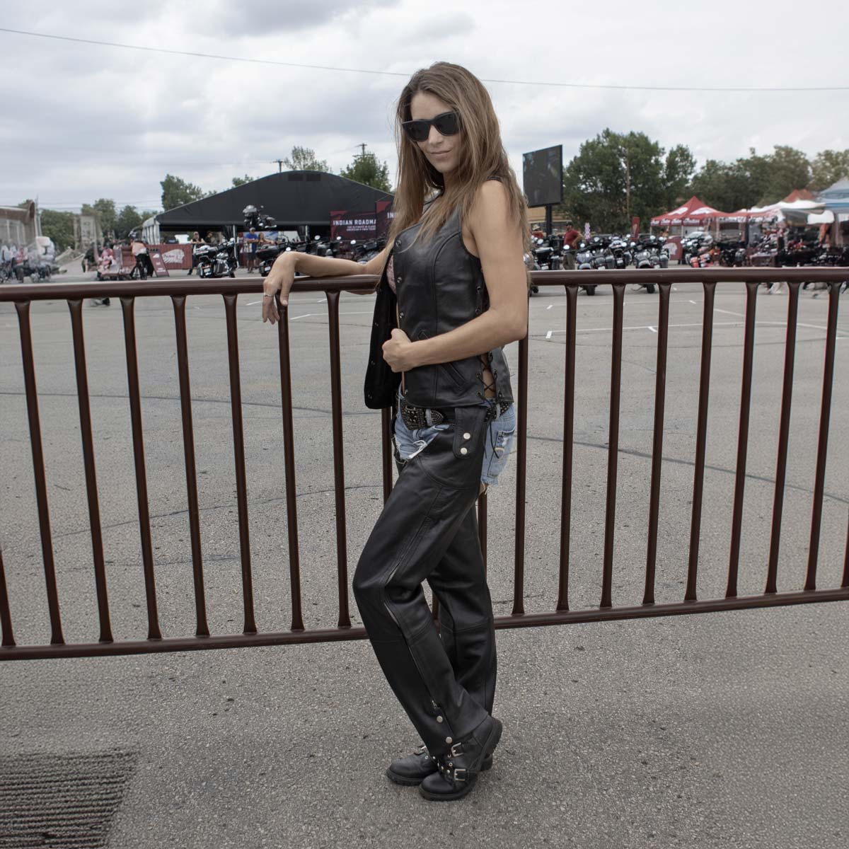 Milwaukee Leather LKL4700 Women's Black Premium Leather Side Laced  Motorcycle Biker Riders Vest w/ Snap Closure