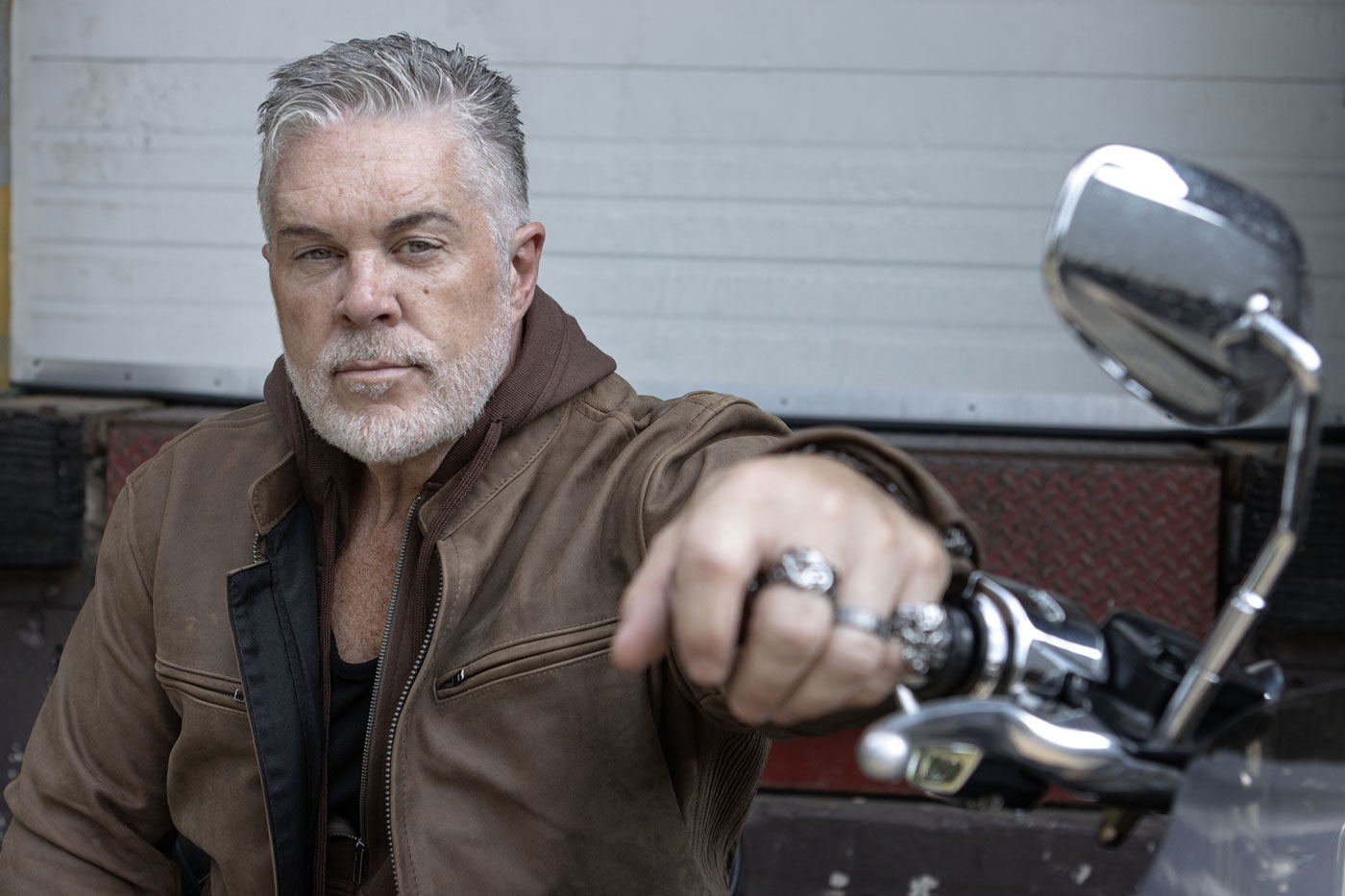 68▢OLDCROW オイルドジャケット TS0526-8 Headlight Housing LH | 1968 Camaro | Dynacorn | 41526